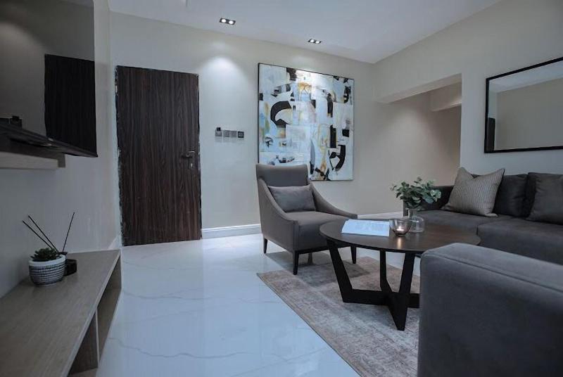 Safis Suites image