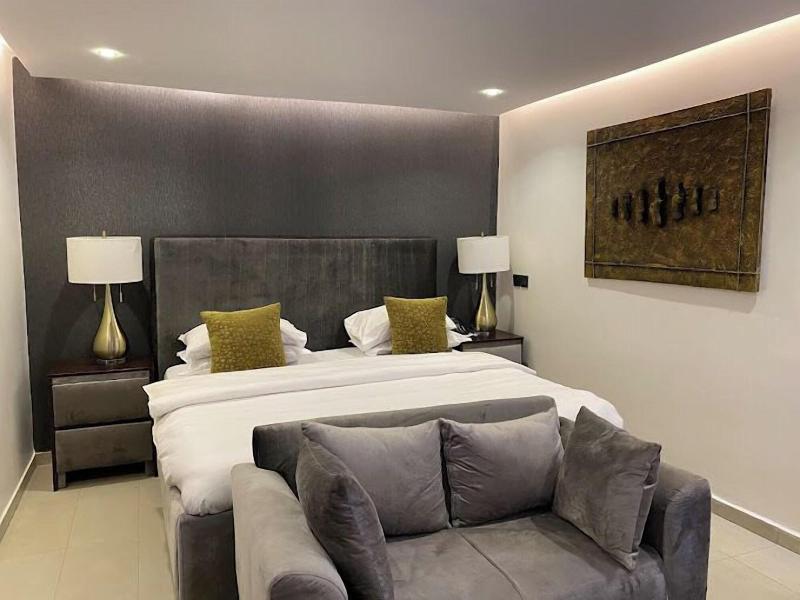 Safis Suites image