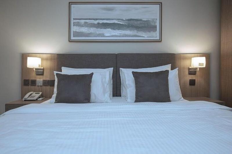 Safis Suites image
