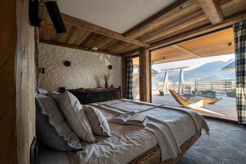 Mountain Shelter Salamandra image