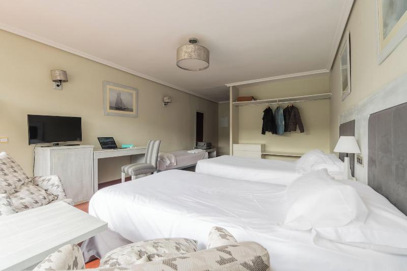 Hotel Na Yade image