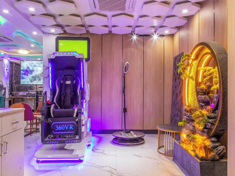 Hotel Robot image