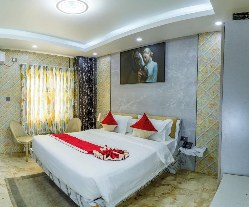 Hotel Robot image