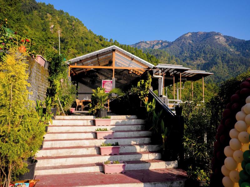 Valtara Resort image