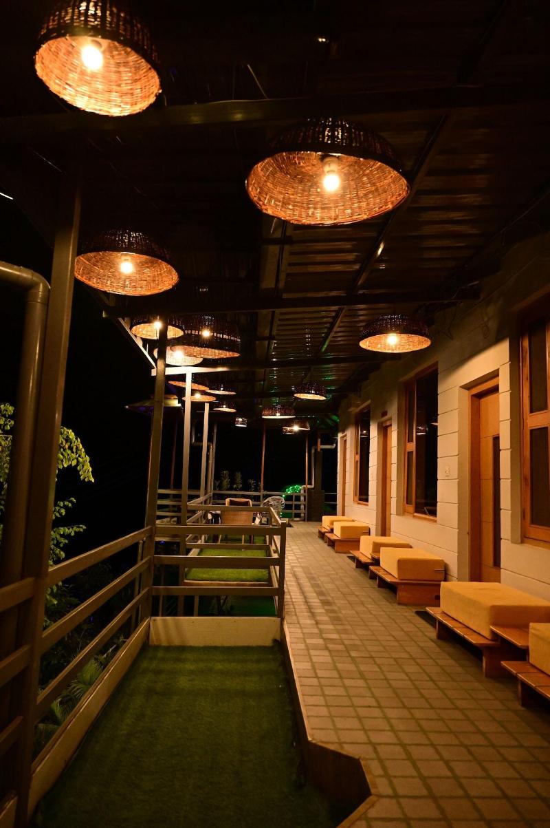 Valtara Resort image