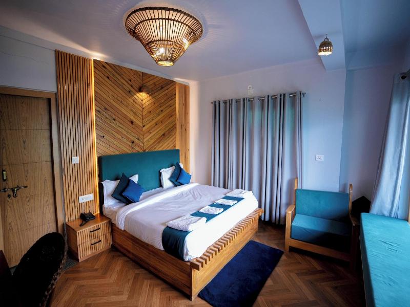 Valtara Resort image