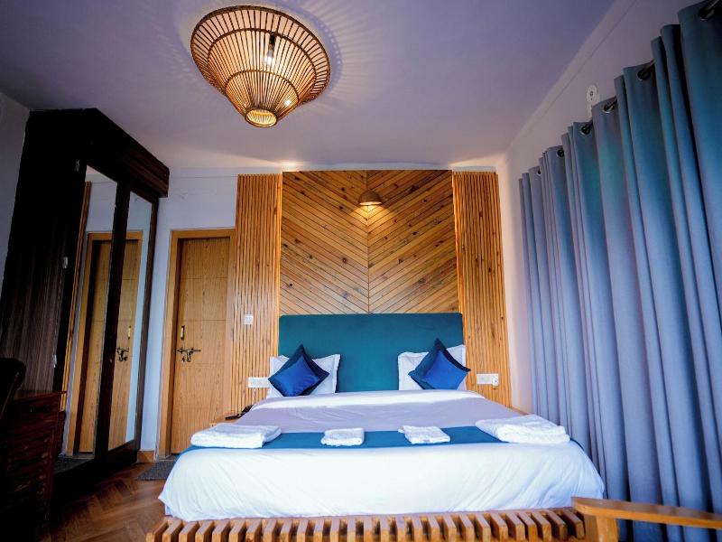 Valtara Resort image