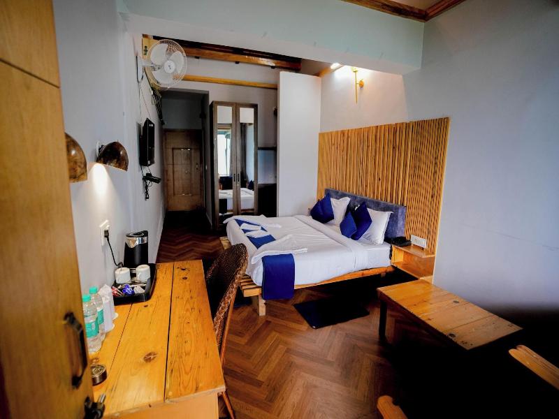 Valtara Resort image