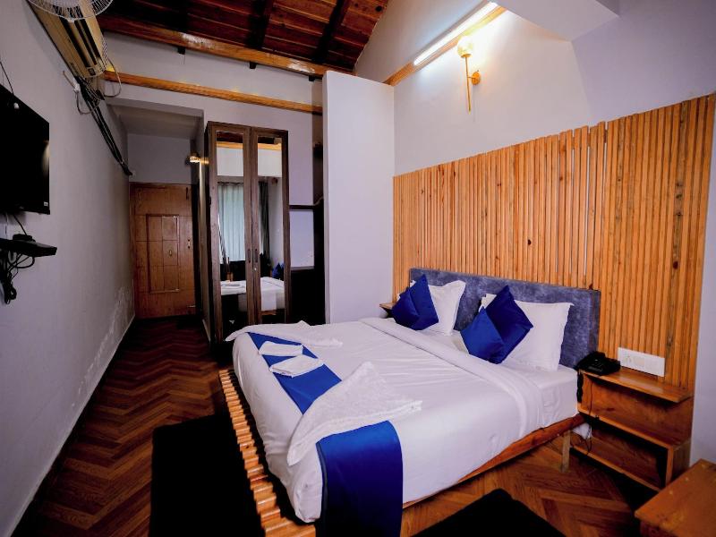 Valtara Resort image