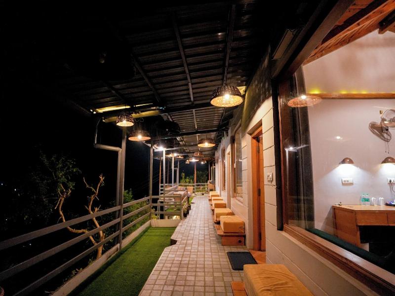 Valtara Resort image