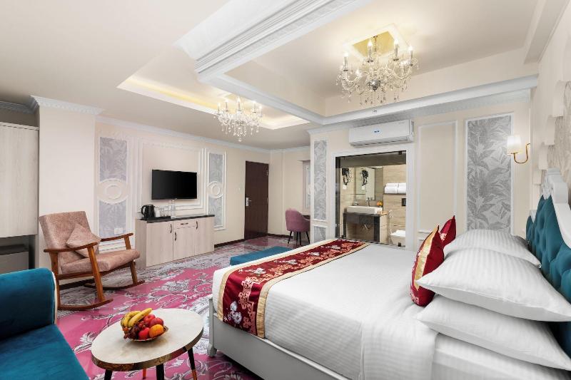 Hotel G Ramayana image