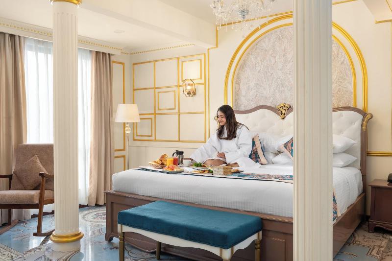 Hotel G Ramayana image
