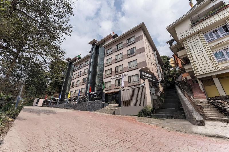 Medalio Boutique Orbit International — general view