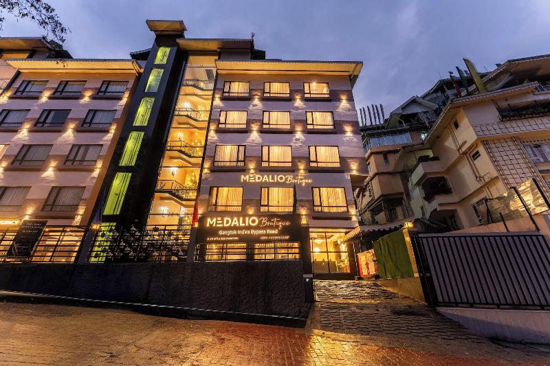 Medalio Boutique Orbit International — general view