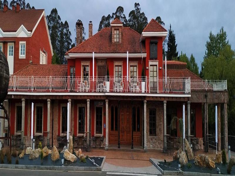 Hotel La Campana image