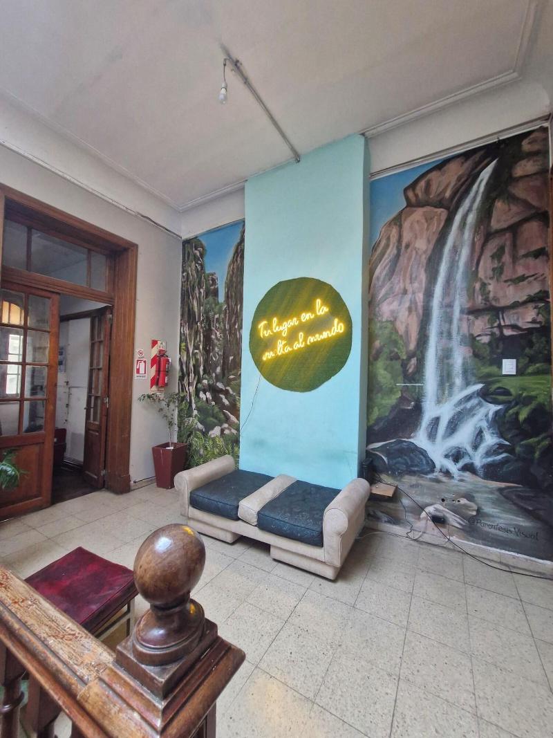 Hostel Why Not Nva image