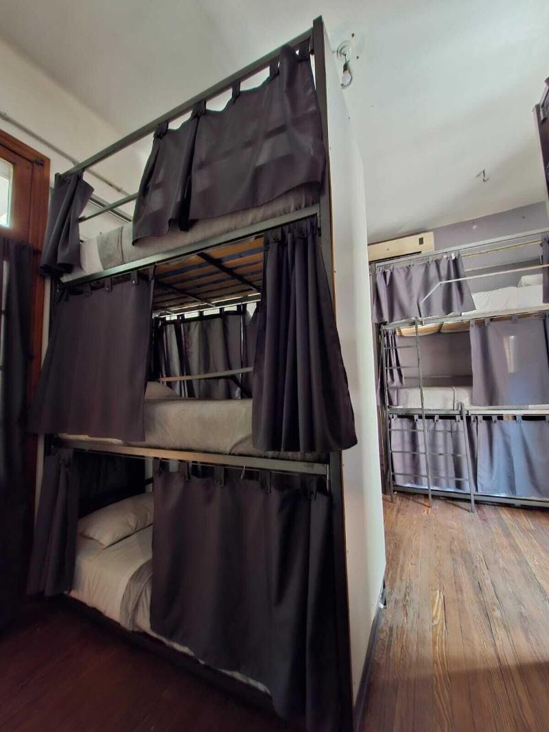 Hostel Why Not Nva image