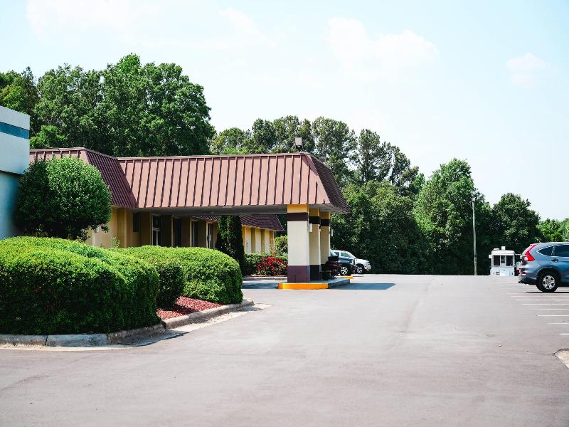 Rodeway Inn Monroe NC image