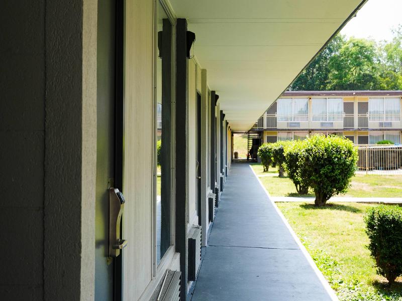 Rodeway Inn Monroe NC image