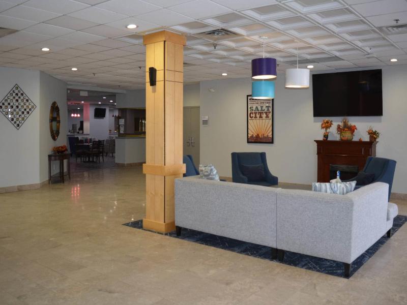 Suburban Studios East Syracuse Carrier Circle image