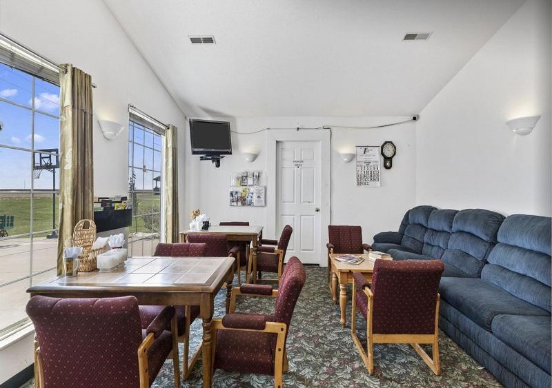 Red Bud Country Inn image
