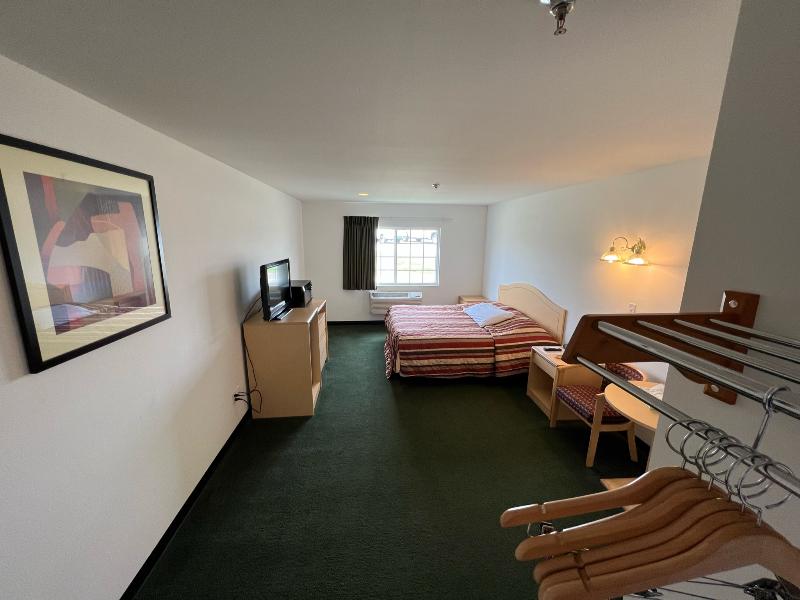 Red Bud Country Inn image 6