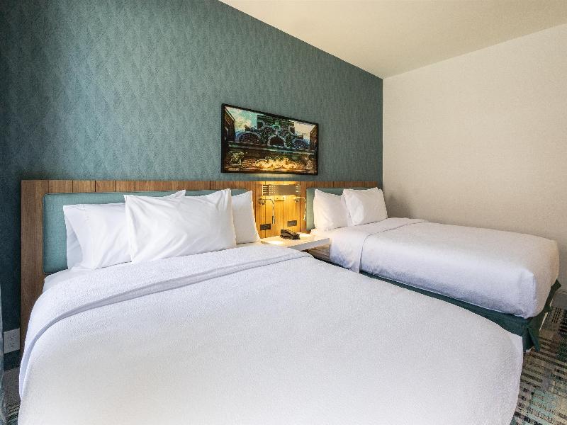 Hilton Garden Inn Dayton Downtown image