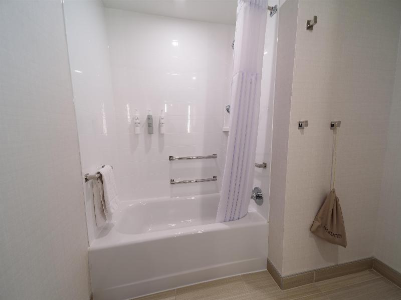 Hilton Garden Inn Dayton Downtown image