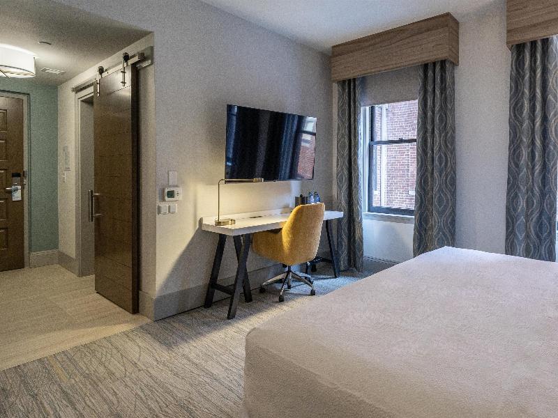 Hilton Garden Inn Dayton Downtown image