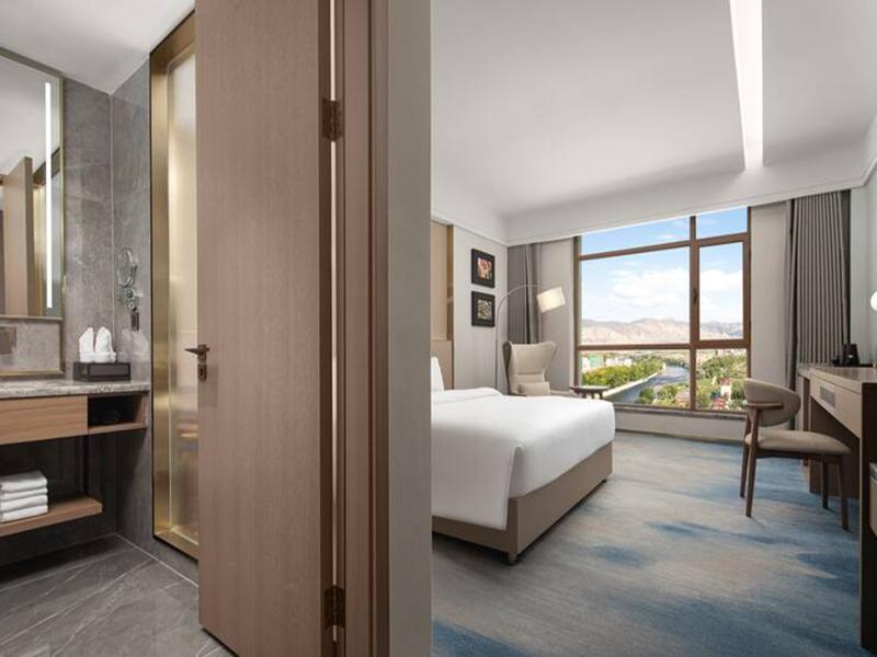 DoubleTree by Hilton Altay Fuyun image