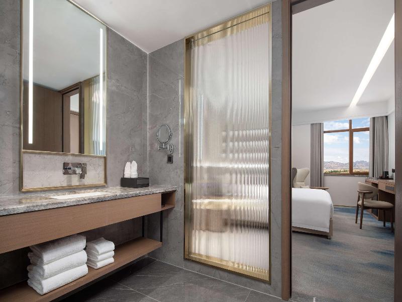 DoubleTree by Hilton Altay Fuyun image