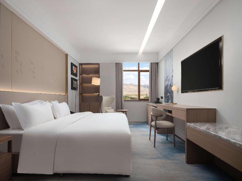 DoubleTree by Hilton Altay Fuyun image