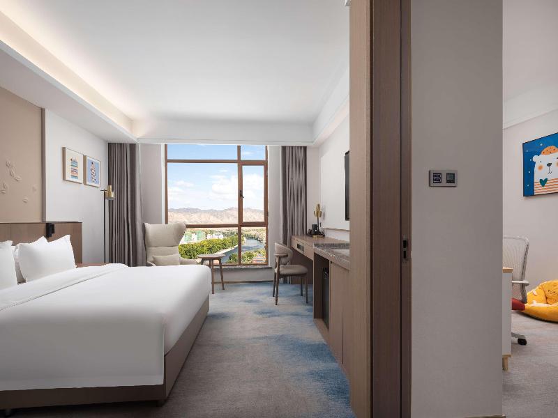 DoubleTree by Hilton Altay Fuyun image