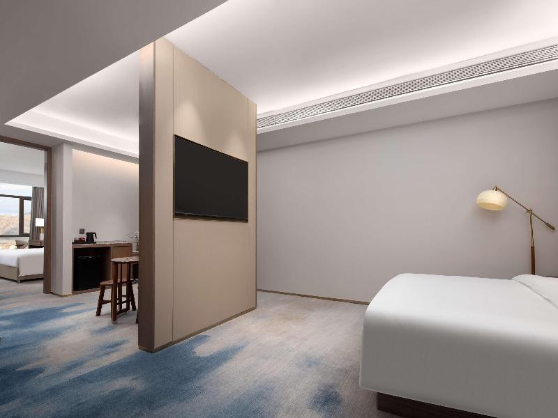 DoubleTree by Hilton Altay Fuyun image