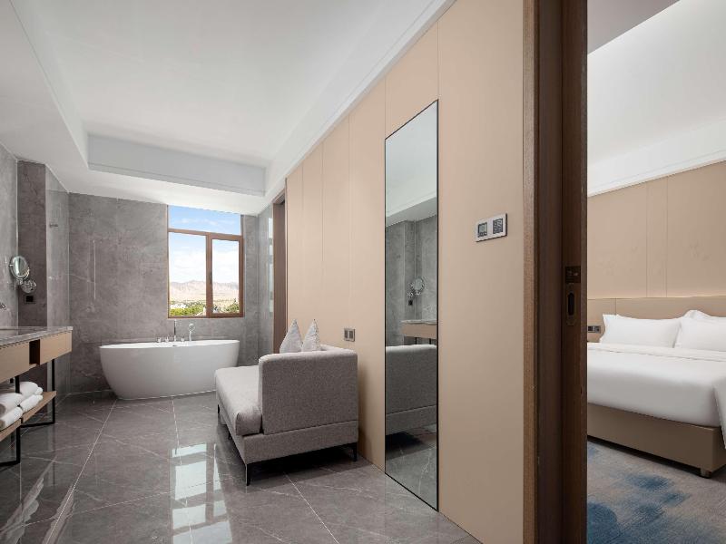 DoubleTree by Hilton Altay Fuyun image