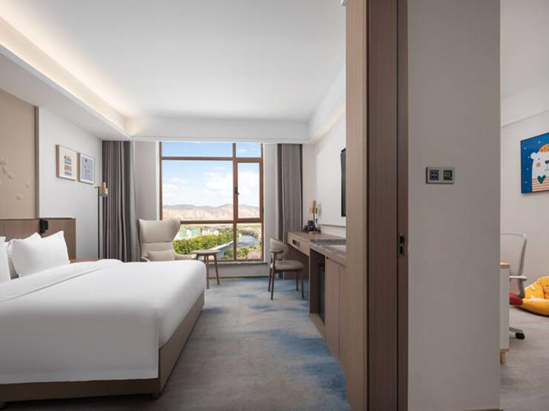 DoubleTree by Hilton Altay Fuyun image