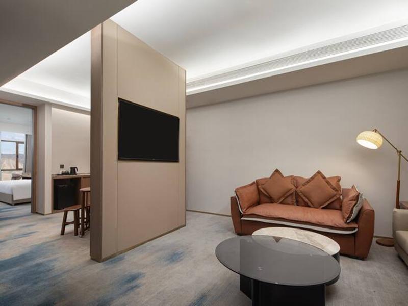 DoubleTree by Hilton Altay Fuyun image