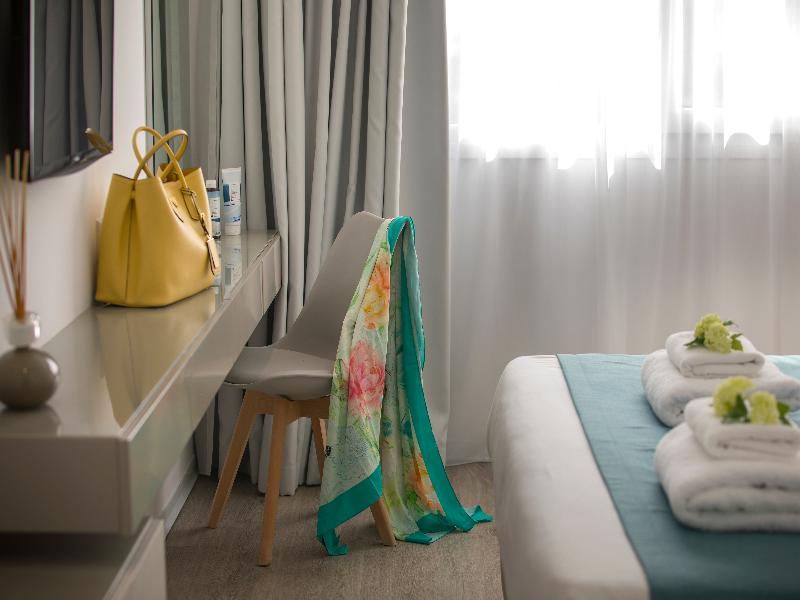 Anemi Hotel & Suites image
