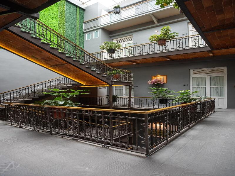 Hotel Principal image