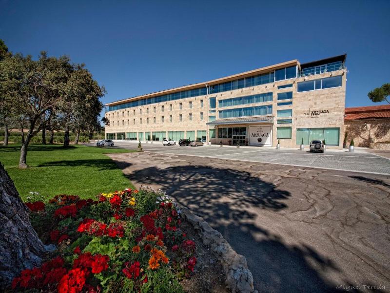 Hotel Spa Arzuaga image