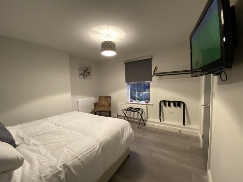 The Fordham Inn image