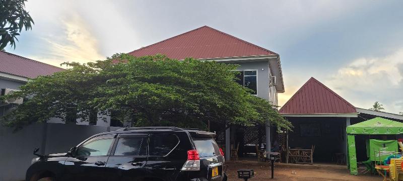 Kimyakimya Pub & Lodge
