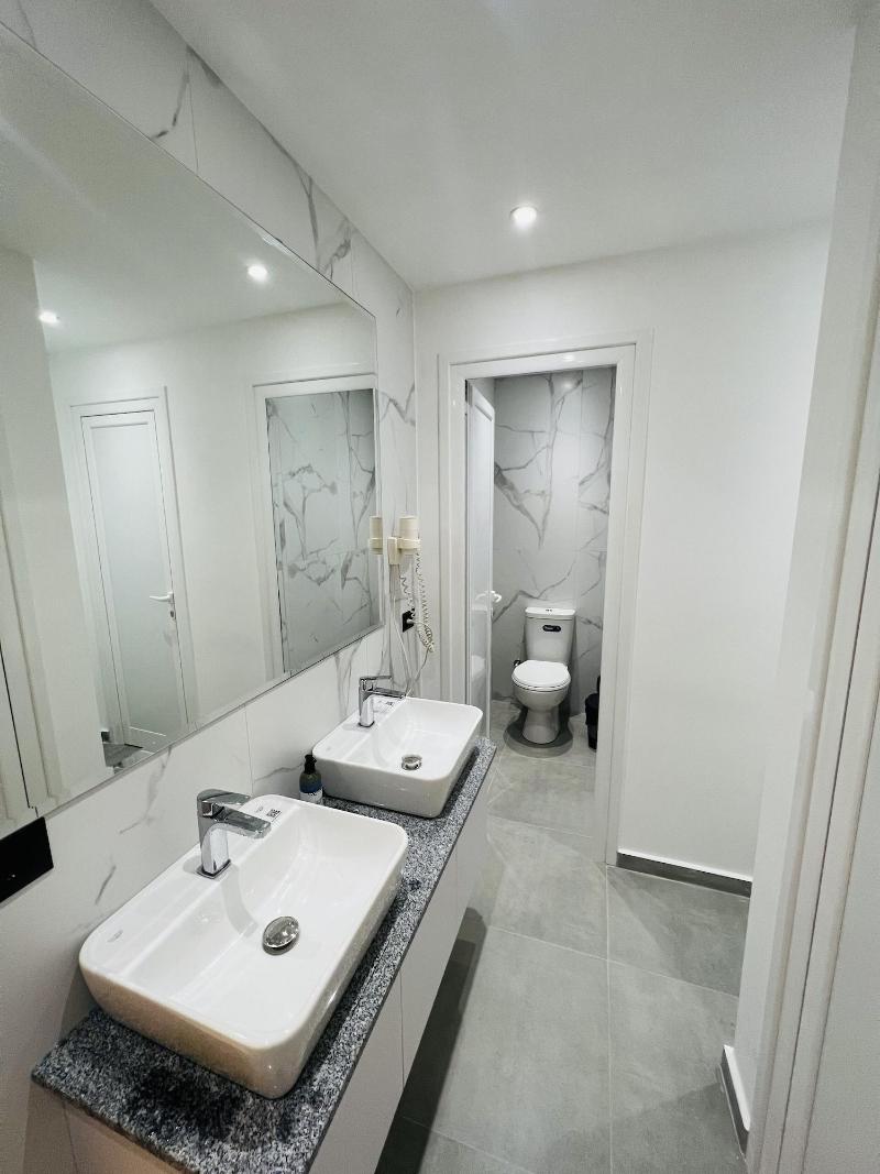 Central Boutique Hostel image