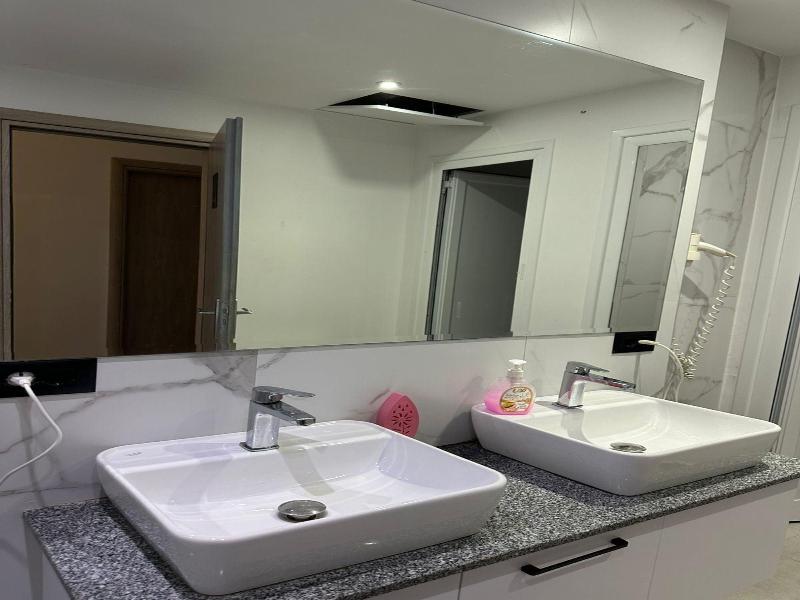 Central Boutique Hostel image