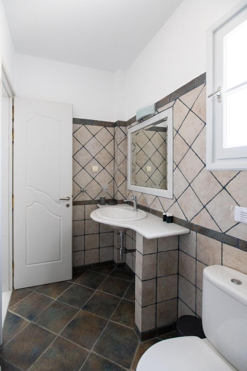 Sea Lilies Suites gallery photo 27