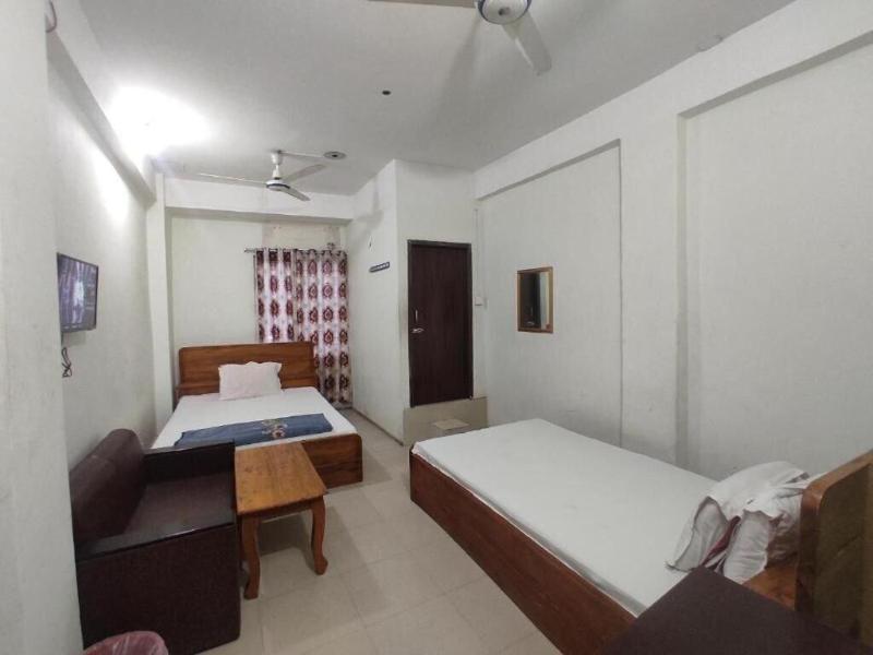 Hotel Labbaik Farmgate image