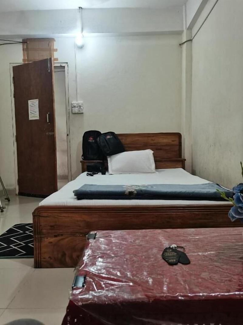 Hotel Labbaik Farmgate image