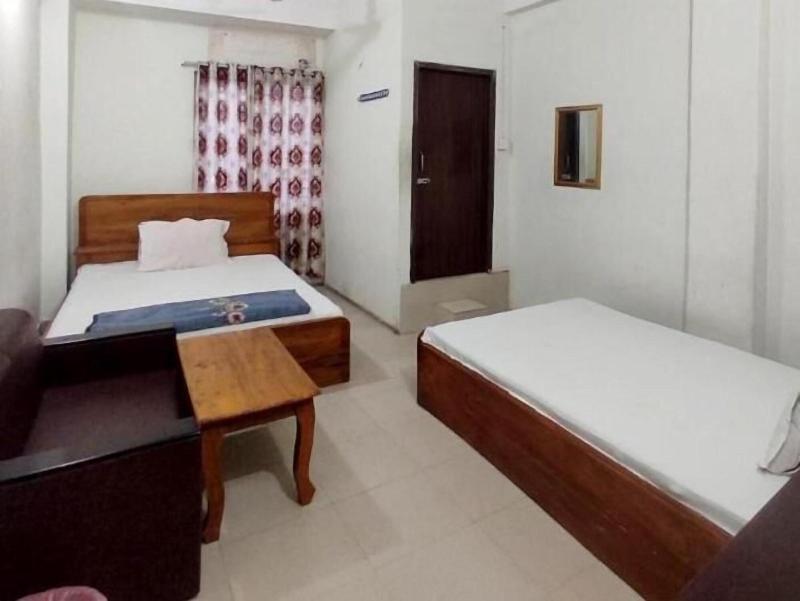 Hotel Labbaik Farmgate image