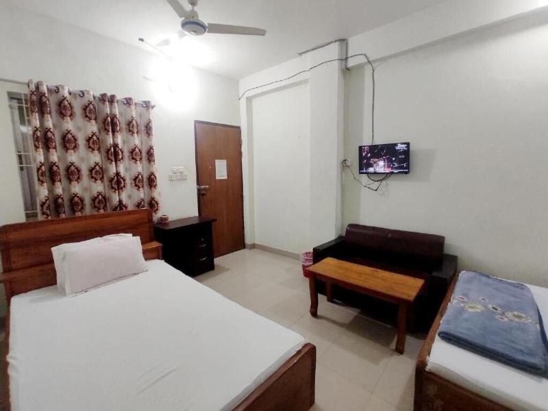 Hotel Labbaik Farmgate image