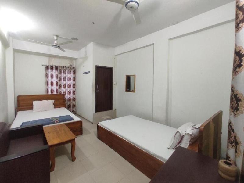Hotel Labbaik Farmgate image